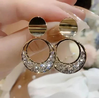 Auralie Lunaris Gold Earrings