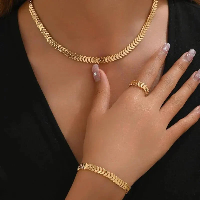 Classy Fishbone Jewellery Set
