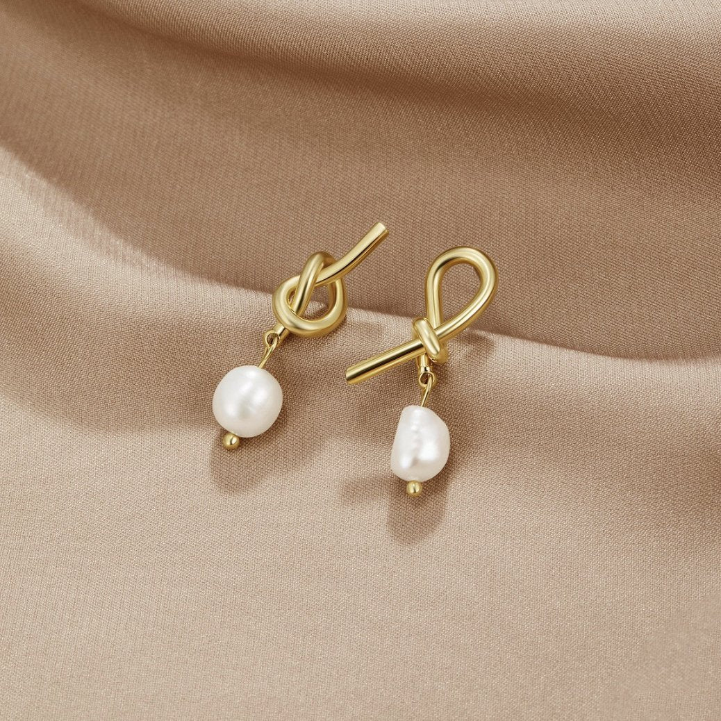 Knotted Gold Freshwater Earrings