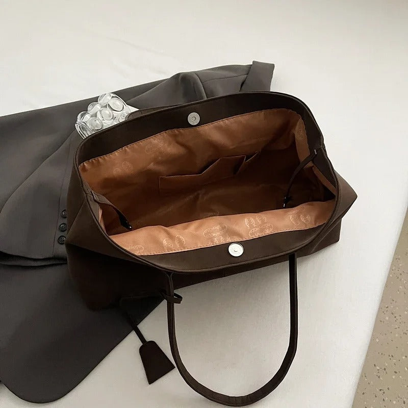 Averly Luxe Bag
